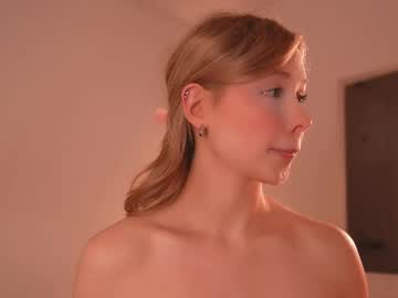 april_blush's chat room