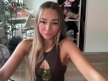 luvlivvyy's chat room