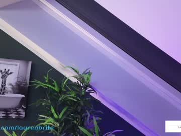 laurenbrite's chat room