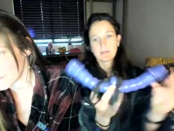 sillygirlsxx's chat room