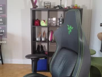 alexa_dream's chat room