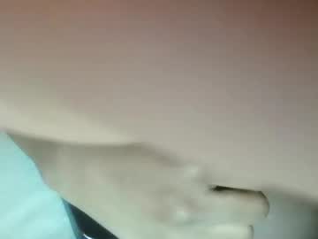 lilyblloom's chat room