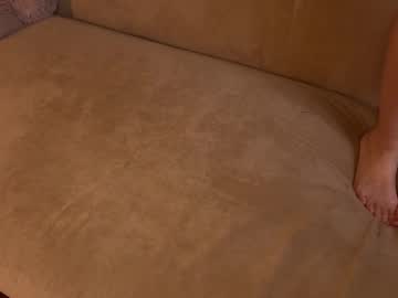 tooclose_toofar's chat room