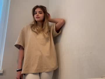 naughty_dreams_xo's chat room