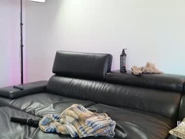 _taylormoon's chat room