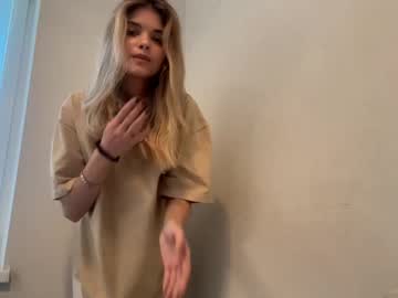 naughty_dreams_xo's chat room