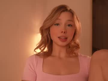 april_blush's chat room