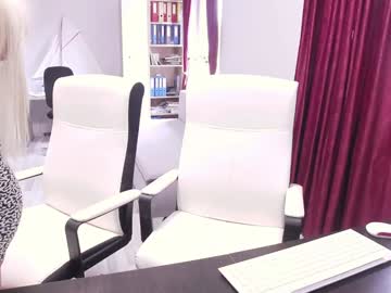 cute00kiara's chat room