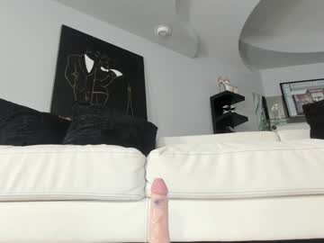 blonde_riderxxx's chat room