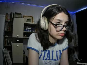 alodieherlan's chat room