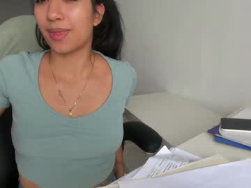 emillybrowm's chat room