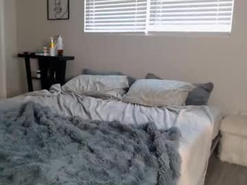 zoeemonroe's chat room
