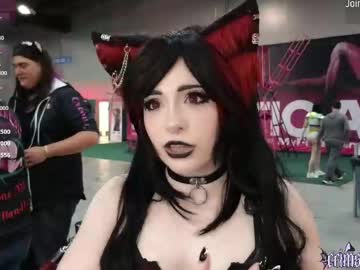 crimsonkitten's chat room
