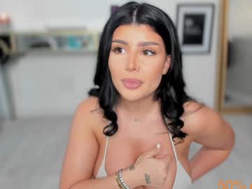 moniqueeass's chat room