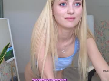 brilliantvictoria's chat room
