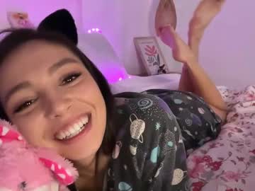 keirasworld's chat room