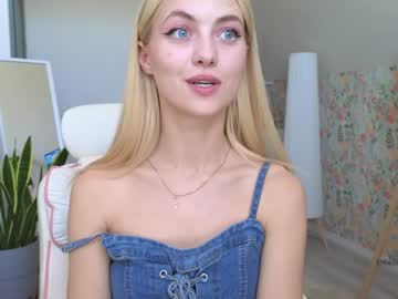 brilliantvictoria's chat room