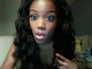 lilyblloom's chat room