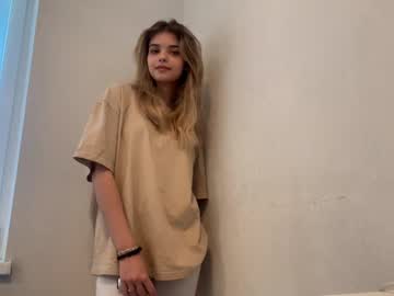 naughty_dreams_xo's chat room