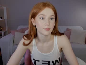 leahsthetics's chat room