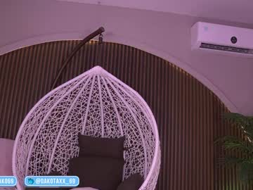 dakota_leex's chat room