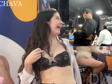 frenchava's chat room