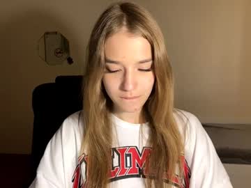 gwendolynharkey's chat room
