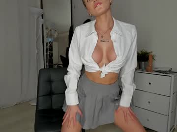 xxx_leila's chat room