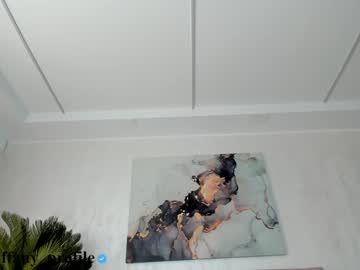tiffanyhouston_'s chat room