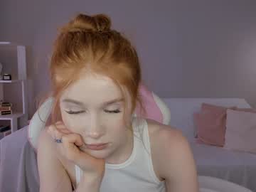 leahsthetics's chat room
