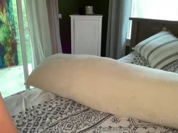 kaileeshy's chat room