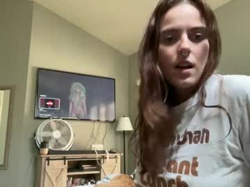 lunahype_xo's chat room