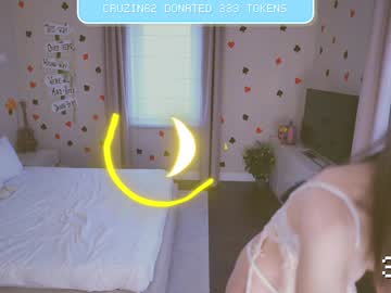 newchloe18's chat room