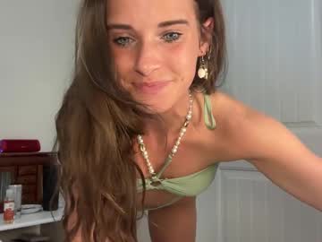 yourgirlnicolexo's chat room