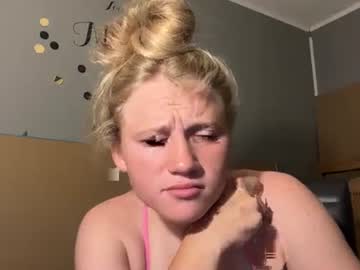 kayleighashford's chat room