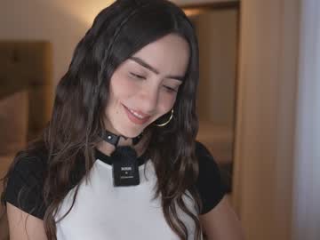 emyii's chat room