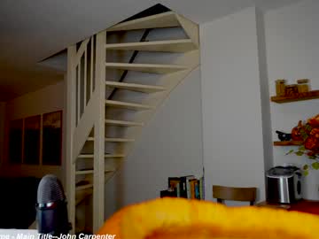 x_lily_x's chat room