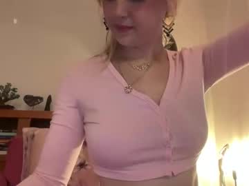 kittengirlxo's chat room