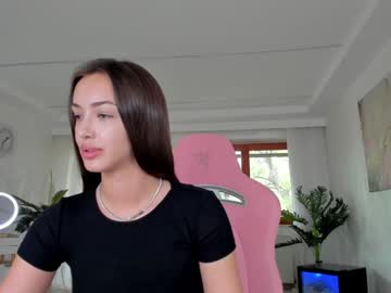 tiffanyhouston_'s chat room