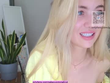 brilliantvictoria's chat room