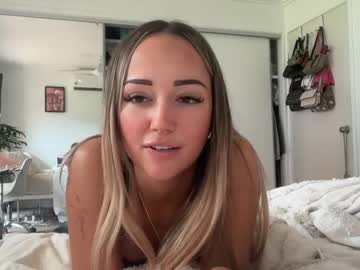 luvlivvyy's chat room