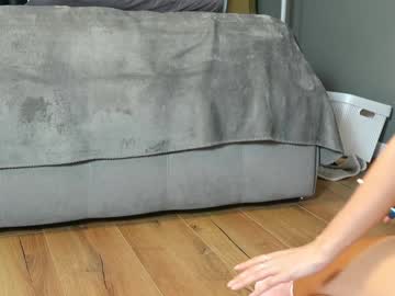 amilia4u's chat room