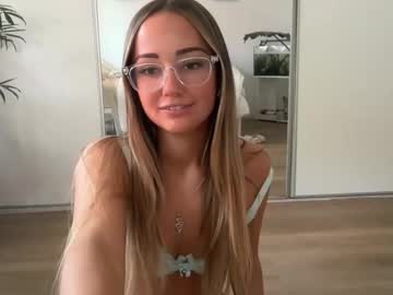 luvlivvyy's chat room