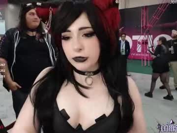 crimsonkitten's chat room