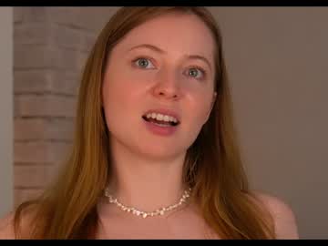 mona_elisa's chat room