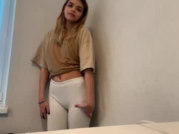 naughty_dreams_xo's chat room