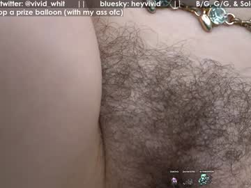 vivid_whit's chat room