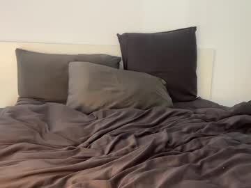 emillyyyx's chat room