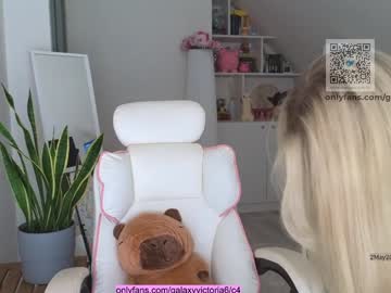 brilliantvictoria's chat room