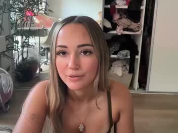 luvlivvyy's chat room